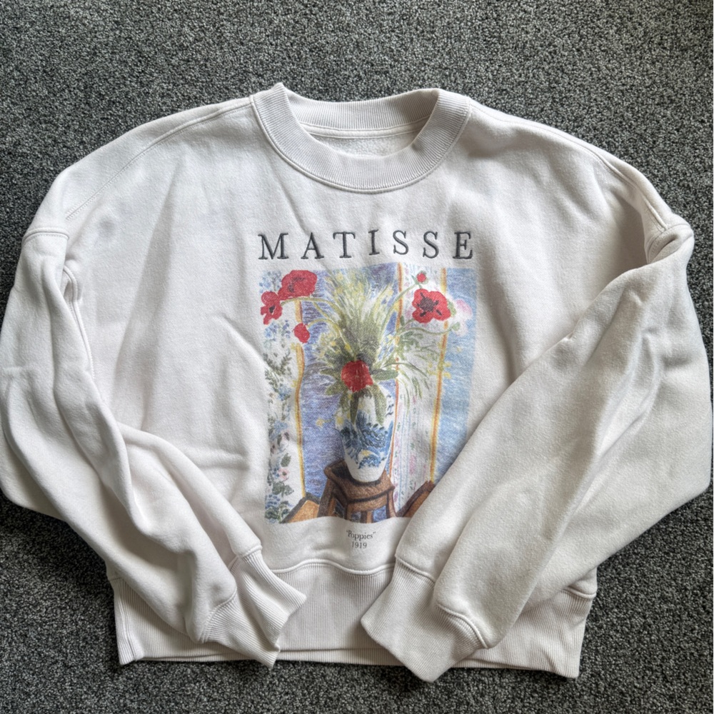 Abercrombie & Fitch Off-White Graphic Sweatshirt